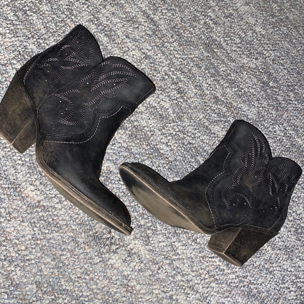 BKE unity cowboy boot